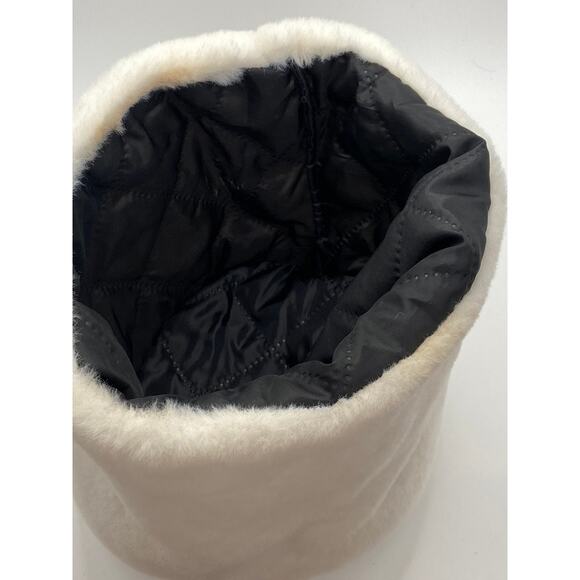 UNBRANDED Women's White-Black Faux Fur Quilted Beanie SZ OS - Picture 5 of 7